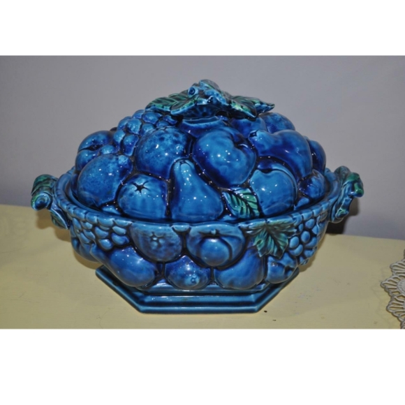 Inarco Ceramic Blue Fruit BowlMood Indigo Blueby Inarco (Japan)
